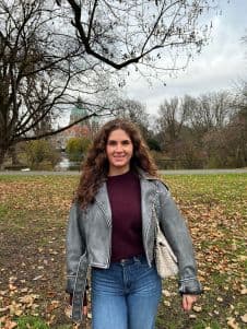 Tess, HR-medewerker